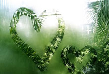 湖人客场惊险获胜，季后赛形势稳中有危